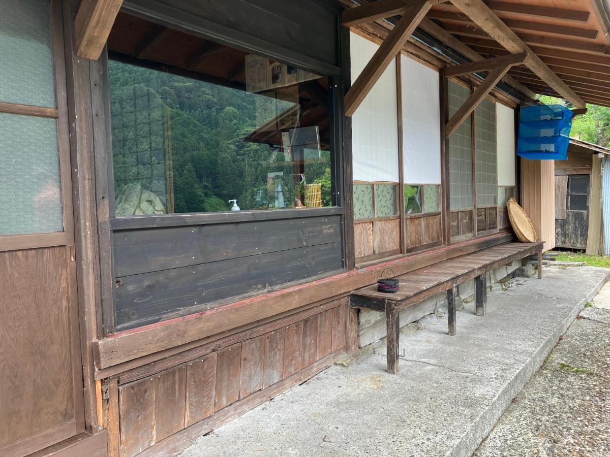 Guesthouse Boro-Ya Otoyocho Luaran gambar